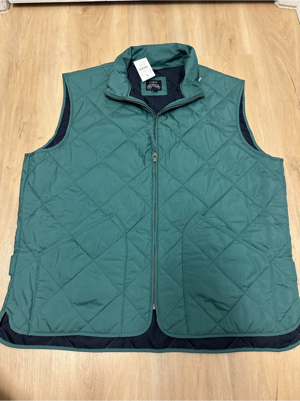 NWT $128 J.Crew Men’s Lightweight Quilted Walker Vest Green Size: XL